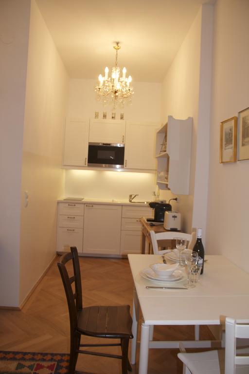 Premarental Viena Quarto foto
